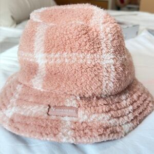 Koolaburra Pink and White Plush Sherpa Bucket Hat